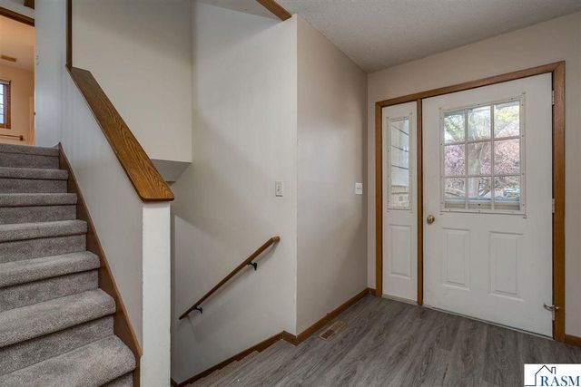 109 Cameo Lane, Mankato, MN 56001