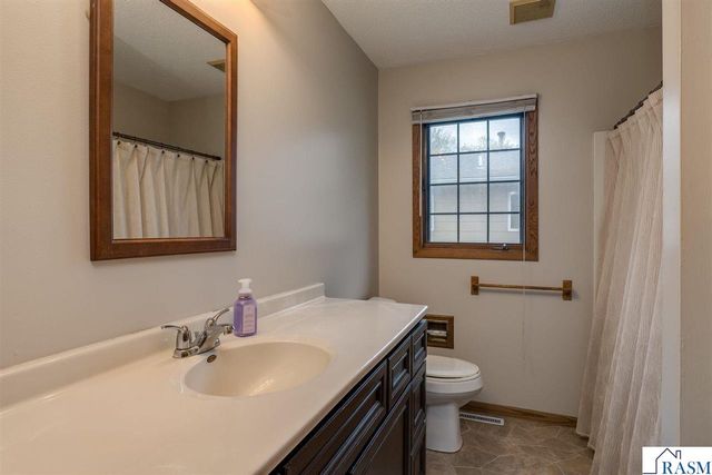 109 Cameo Lane, Mankato, MN 56001