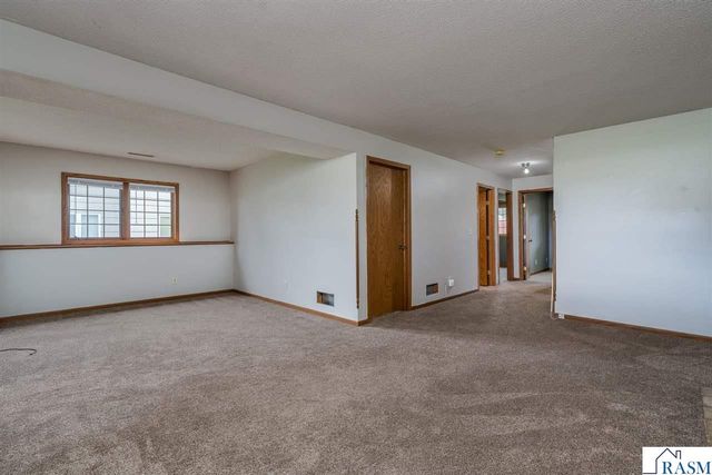 109 Cameo Lane, Mankato, MN 56001