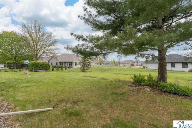 109 Cameo Lane, Mankato, MN 56001