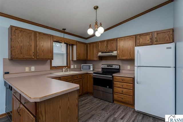 109 Cameo Lane, Mankato, MN 56001