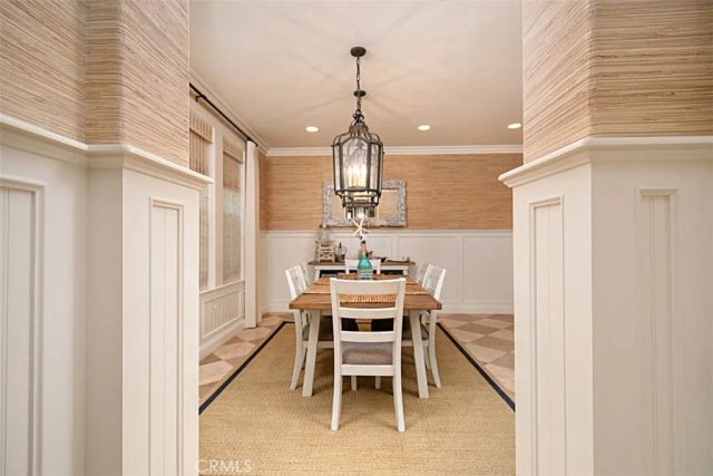 208 E Balboa Boulevard, Newport Beach, CA 92661