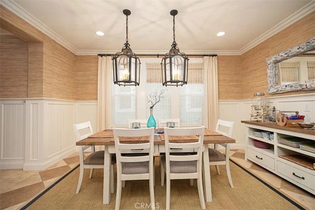 208 E Balboa Boulevard, Newport Beach, CA 92661