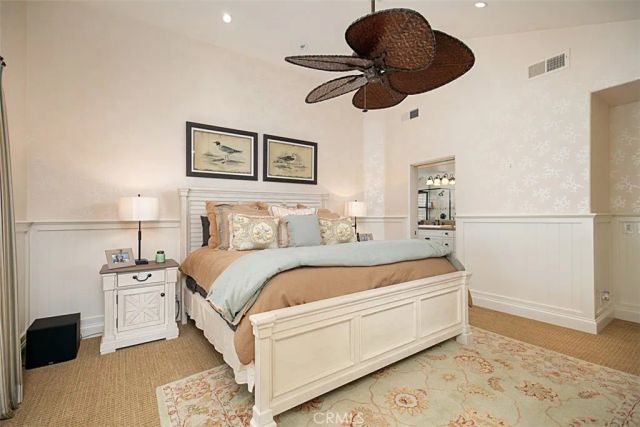 208 E Balboa Boulevard, Newport Beach, CA 92661