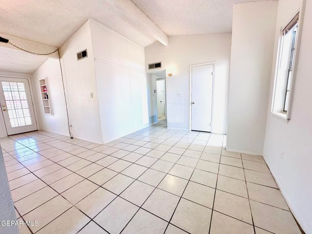 1641 BILL OGDEN Drive, El Paso, TX 79936