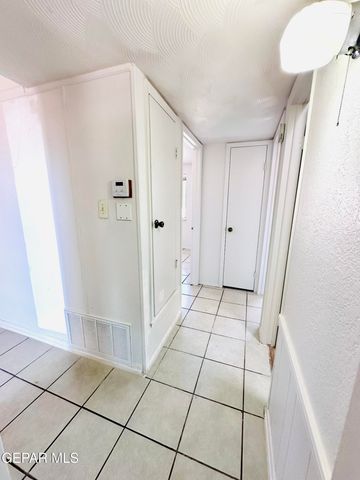 1641 BILL OGDEN Drive, El Paso, TX 79936