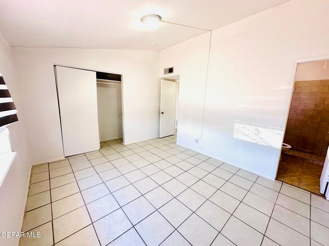 1641 BILL OGDEN Drive, El Paso, TX 79936
