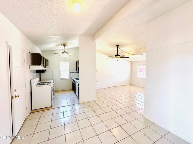 1641 BILL OGDEN Drive, El Paso, TX 79936