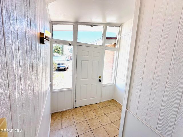 1641 BILL OGDEN Drive, El Paso, TX 79936