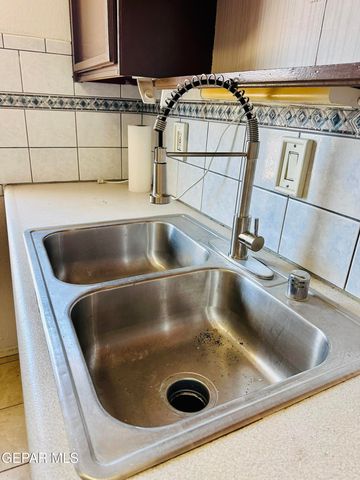1641 BILL OGDEN Drive, El Paso, TX 79936