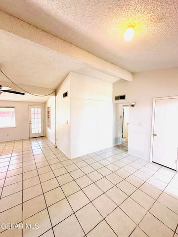 1641 BILL OGDEN Drive, El Paso, TX 79936