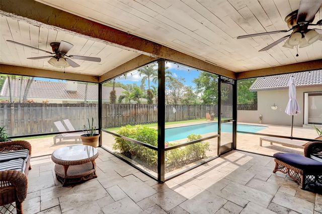 197 NW 104th Avenue, Coral Springs, FL 33071