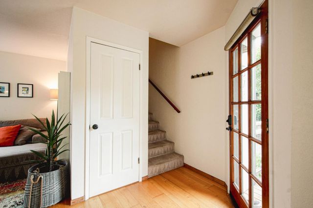 572 Palisades, Santa Cruz, CA 95062