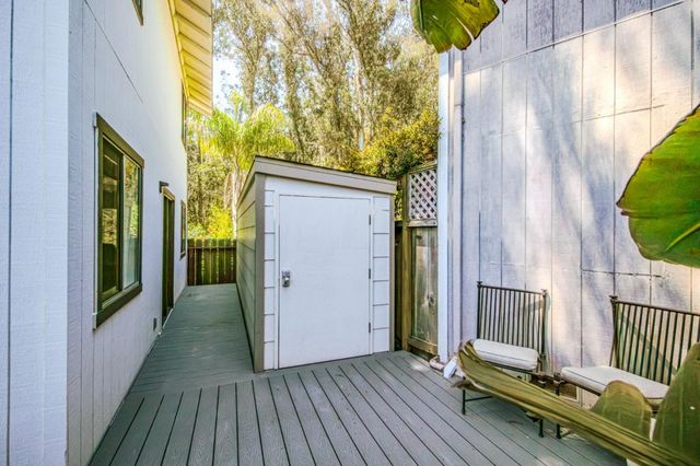 572 Palisades, Santa Cruz, CA 95062