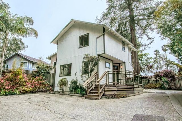572 Palisades, Santa Cruz, CA 95062