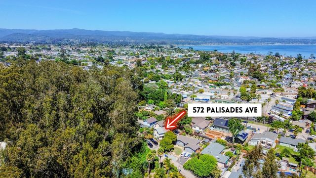 572 Palisades, Santa Cruz, CA 95062
