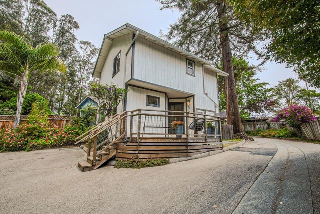 572 Palisades, Santa Cruz, CA 95062