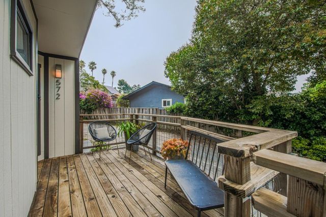 572 Palisades, Santa Cruz, CA 95062