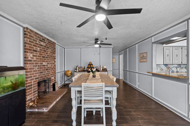 7009 Avenue R, Santa Fe, TX 77510
