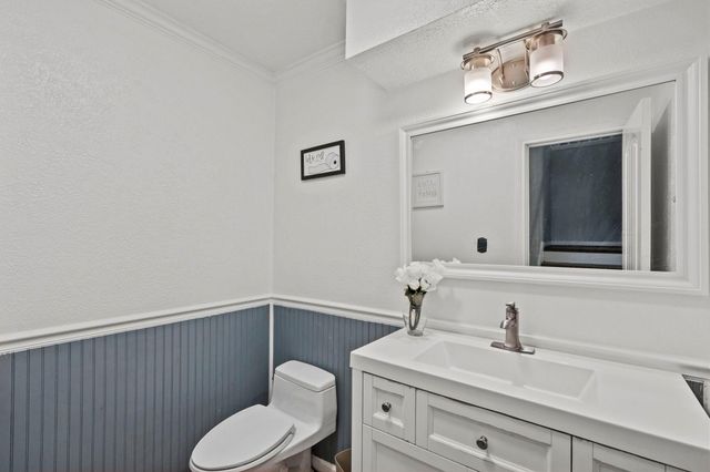 7009 Avenue R, Santa Fe, TX 77510