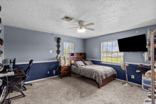 7009 Avenue R, Santa Fe, TX 77510