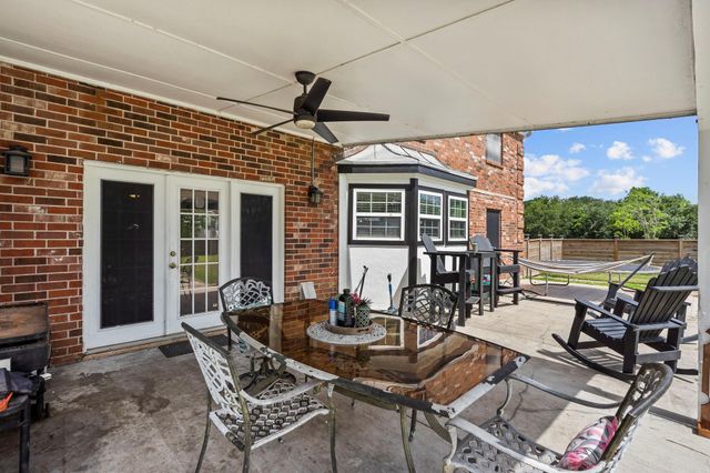 7009 Avenue R, Santa Fe, TX 77510