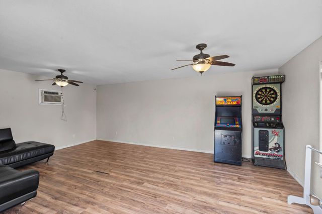 7009 Avenue R, Santa Fe, TX 77510