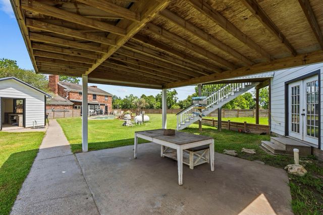 7009 Avenue R, Santa Fe, TX 77510