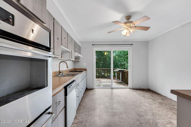 114 Locust Avenue, Howell, NJ 07731