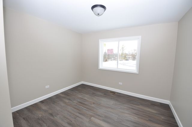 316 Buena Terrace, Antioch, IL 60002
