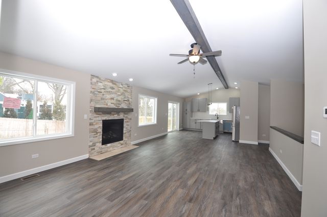 316 Buena Terrace, Antioch, IL 60002