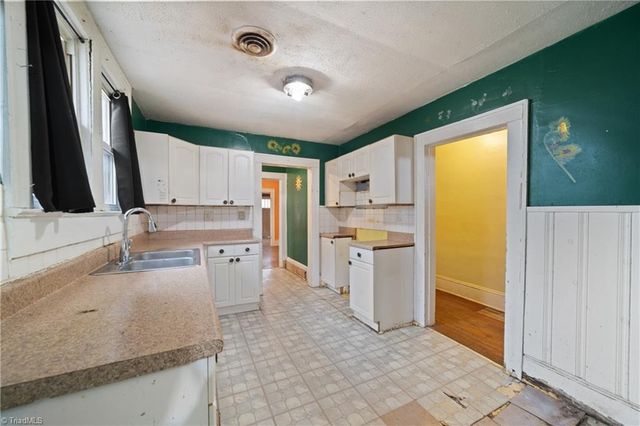 454 Lockland Avenue, Winston-salem, NC 27103