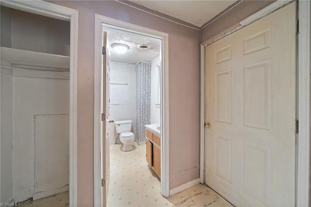 454 Lockland Avenue, Winston-salem, NC 27103