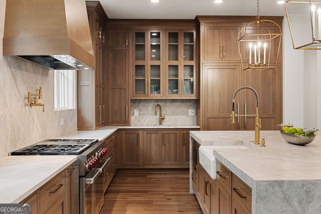 95 Blackland Road NW, Atlanta, GA 30342