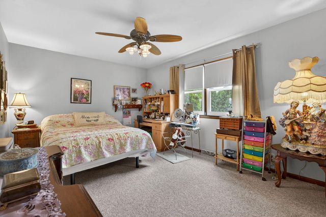 340 Independence Drive, Valparaiso, IN 46383