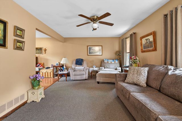 340 Independence Drive, Valparaiso, IN 46383