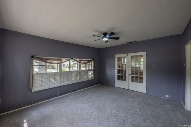 301 FURR DR, San Antonio, TX 78201