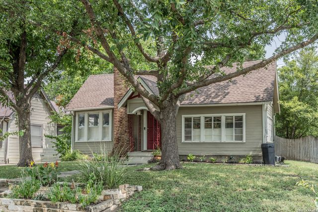 301 FURR DR, San Antonio, TX 78201