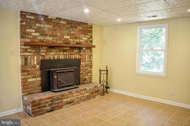 14117 BEVERLY DR, Hughesville, MD 20637