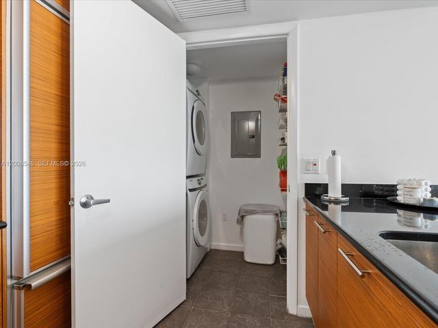 50 Biscayne Blvd 3308, Miami, FL 33132