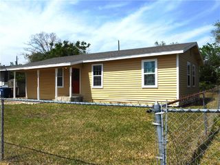 1626 Birch Pl, Corpus Christi, TX 78416
