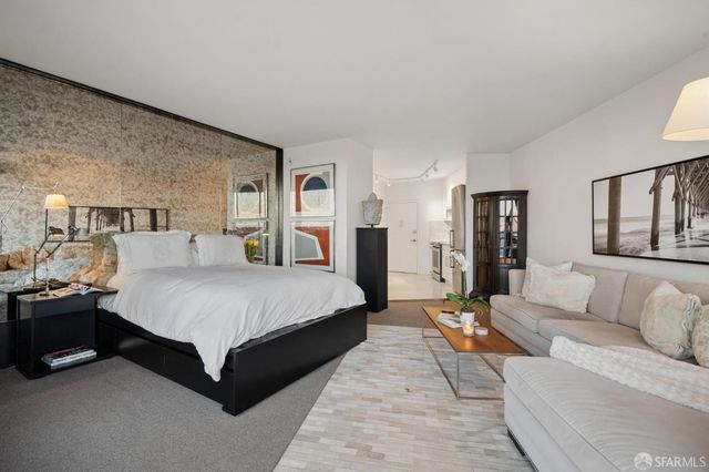 1200 Gough Street 17B, San Francisco, CA 94109