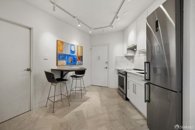 1200 Gough Street 17B, San Francisco, CA 94109