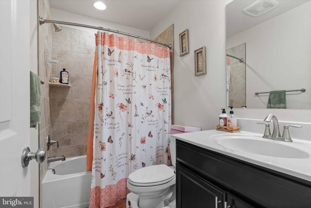 11373 TOLKIEN AVE, White Plains, MD 20695