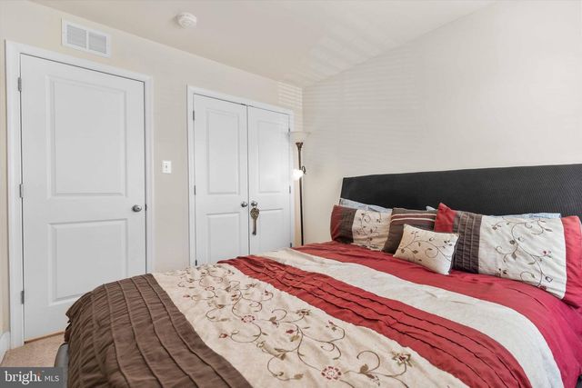 11373 TOLKIEN AVE, White Plains, MD 20695