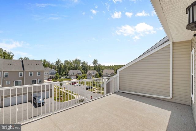 11373 TOLKIEN AVE, White Plains, MD 20695