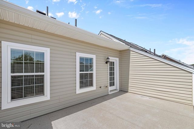 11373 TOLKIEN AVE, White Plains, MD 20695