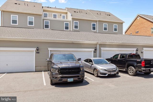 11373 TOLKIEN AVE, White Plains, MD 20695