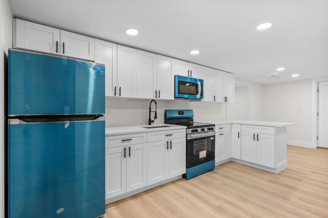 126 Captain Small Road, South Yarmouth, MA 02664