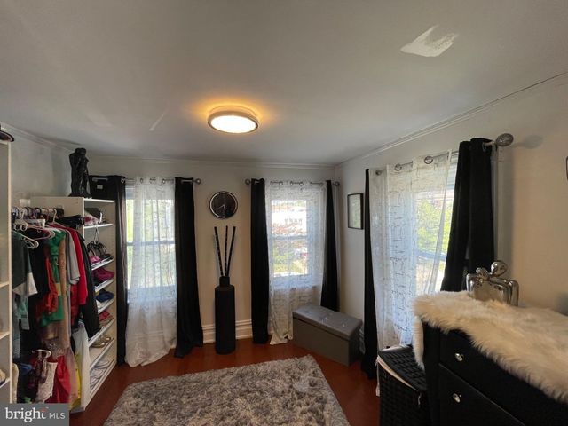 808 N OSWEGO ST, Allentown, PA 18109
